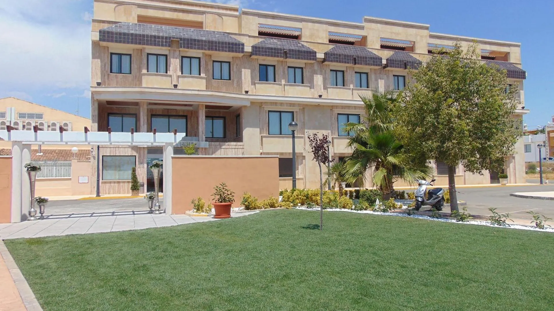 Alojarse en Albacete: 5 Hoteles Baratos Comparados