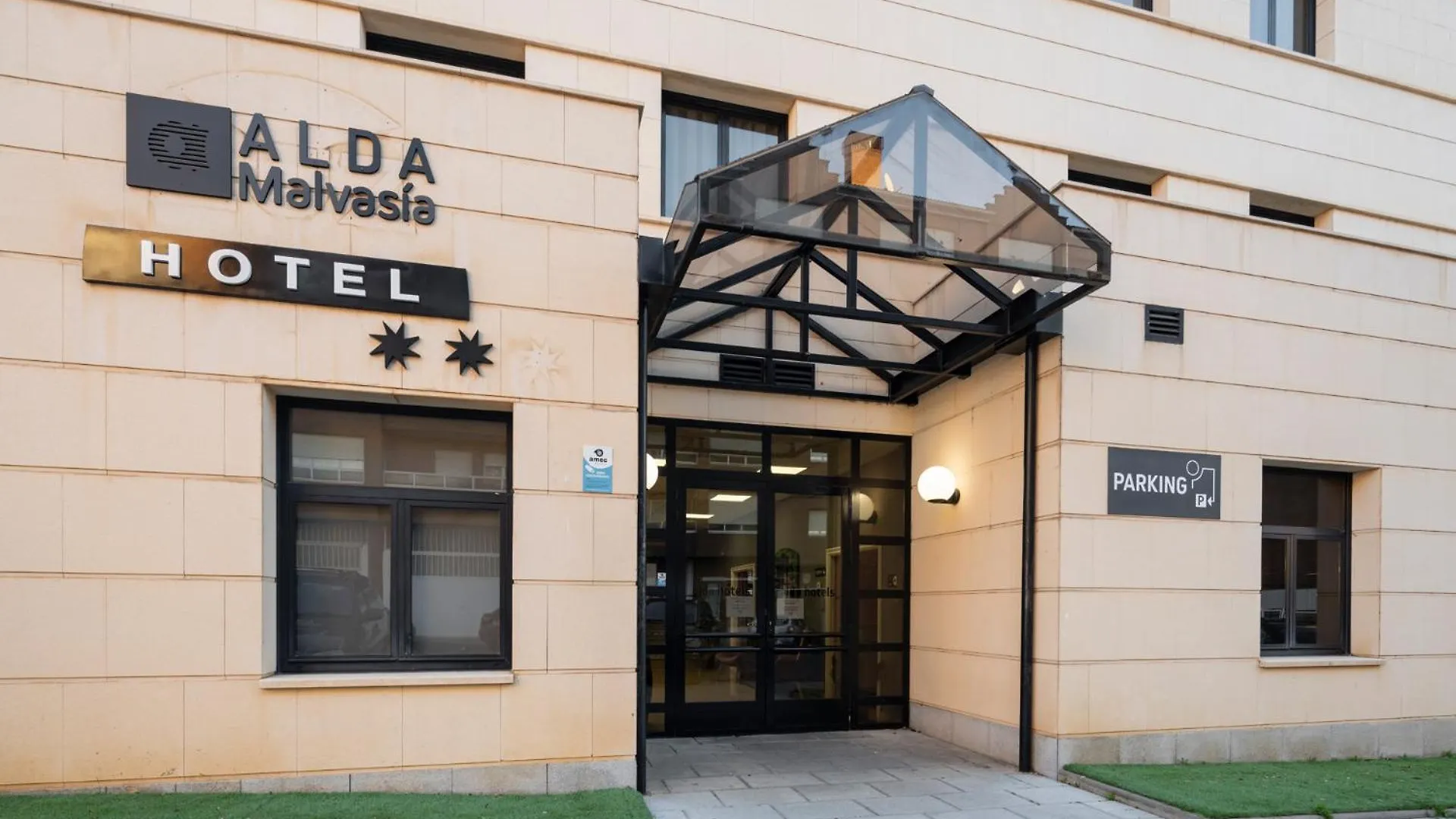 6 Hoteles Baratos Cerca de Cristo Sacerdote en Haro que Valen la Pena