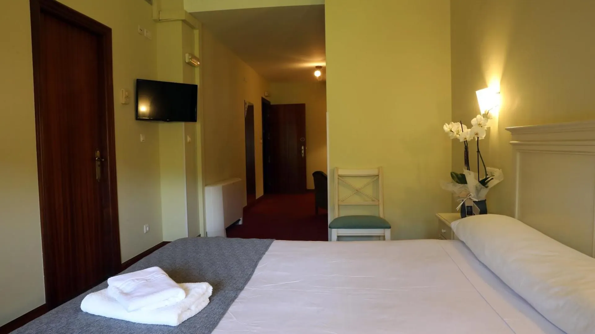 4 Hoteles Baratos Cerca de la Parroquia de Bolibar con Buena Relación Calidad-Precio